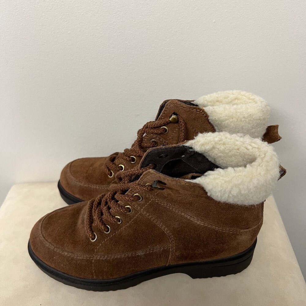 Stepping into Style: Chic Easy Spirit Boots